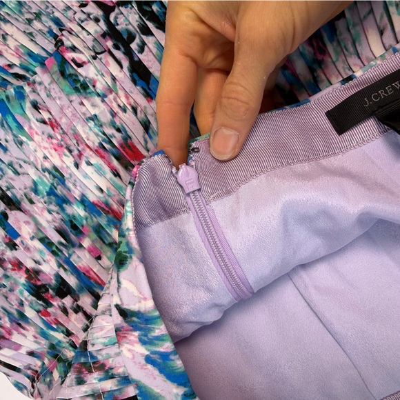 NWT J.Crew Watercolor Floral Tiered Pleated Mini Skirt Size 2 Blue Pink Spring - Picture 6 of 8